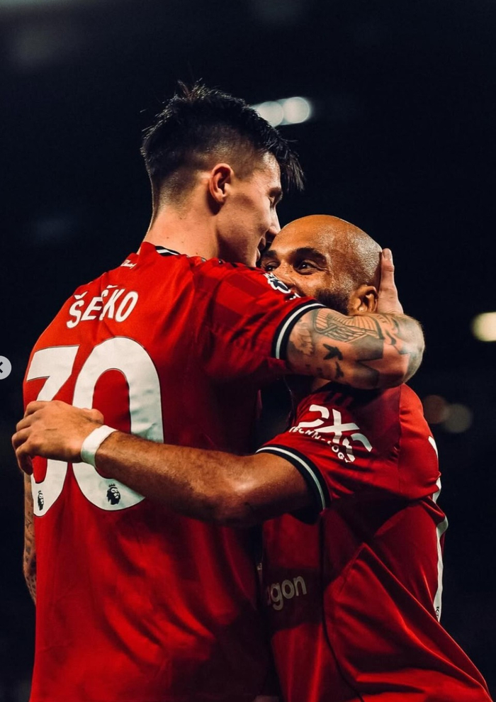 关于字母哥关键节点关键助攻,曼联带队取胜!的信息 关于字母哥关键节点关键助攻,曼联带队取胜!的信息